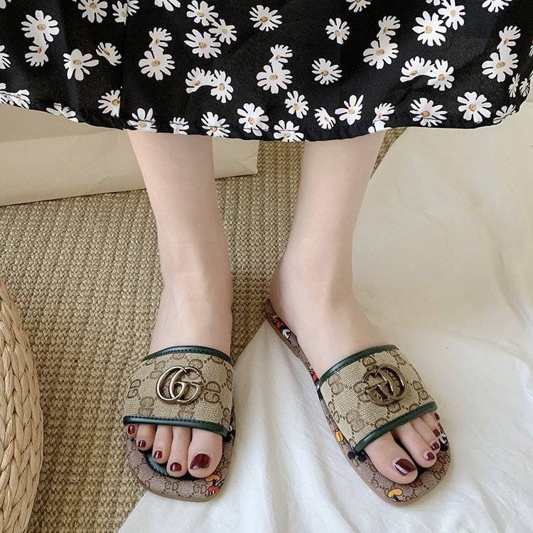 New Fashion Versatile Sandals PD10050504