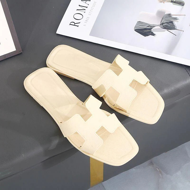 H Family New Flat Slippers 1024062818