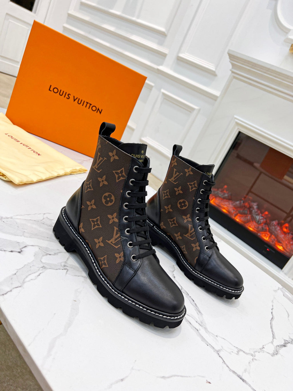 Trendy leather martin boots XC0823071706