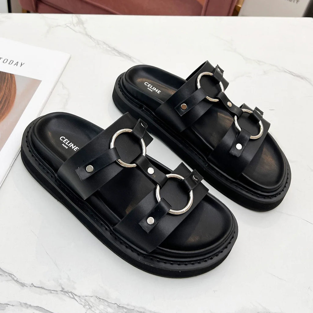 New fashion and versatile sandals and slippers 1024042611