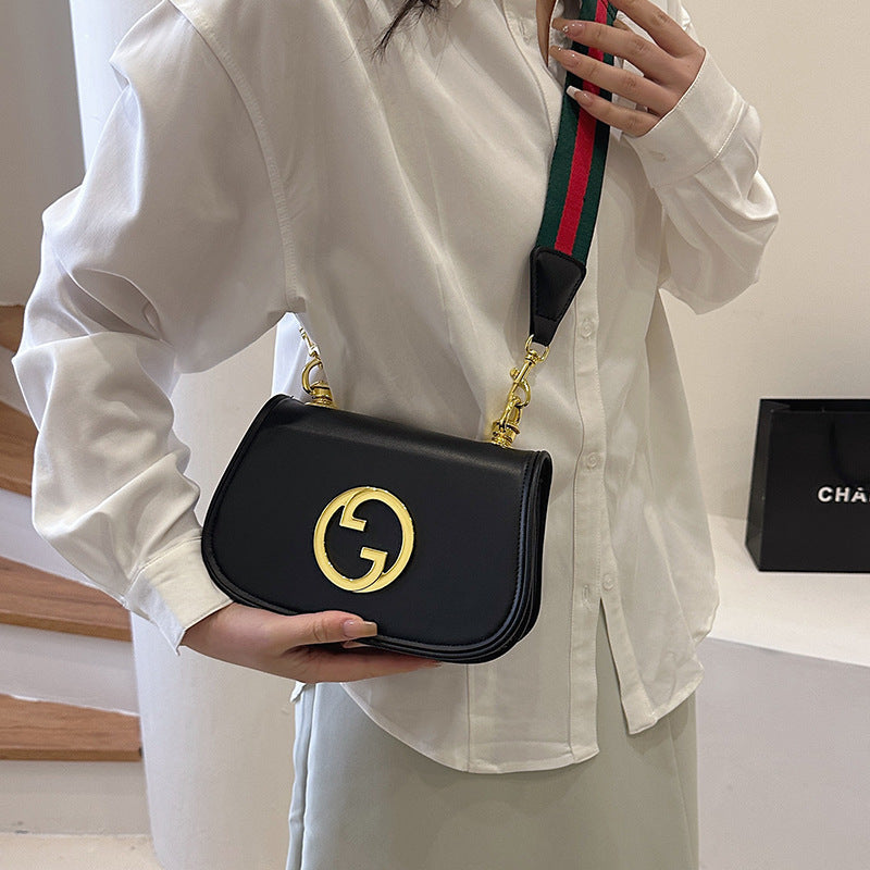 Fashion casual crossbody bag PF1023092002
