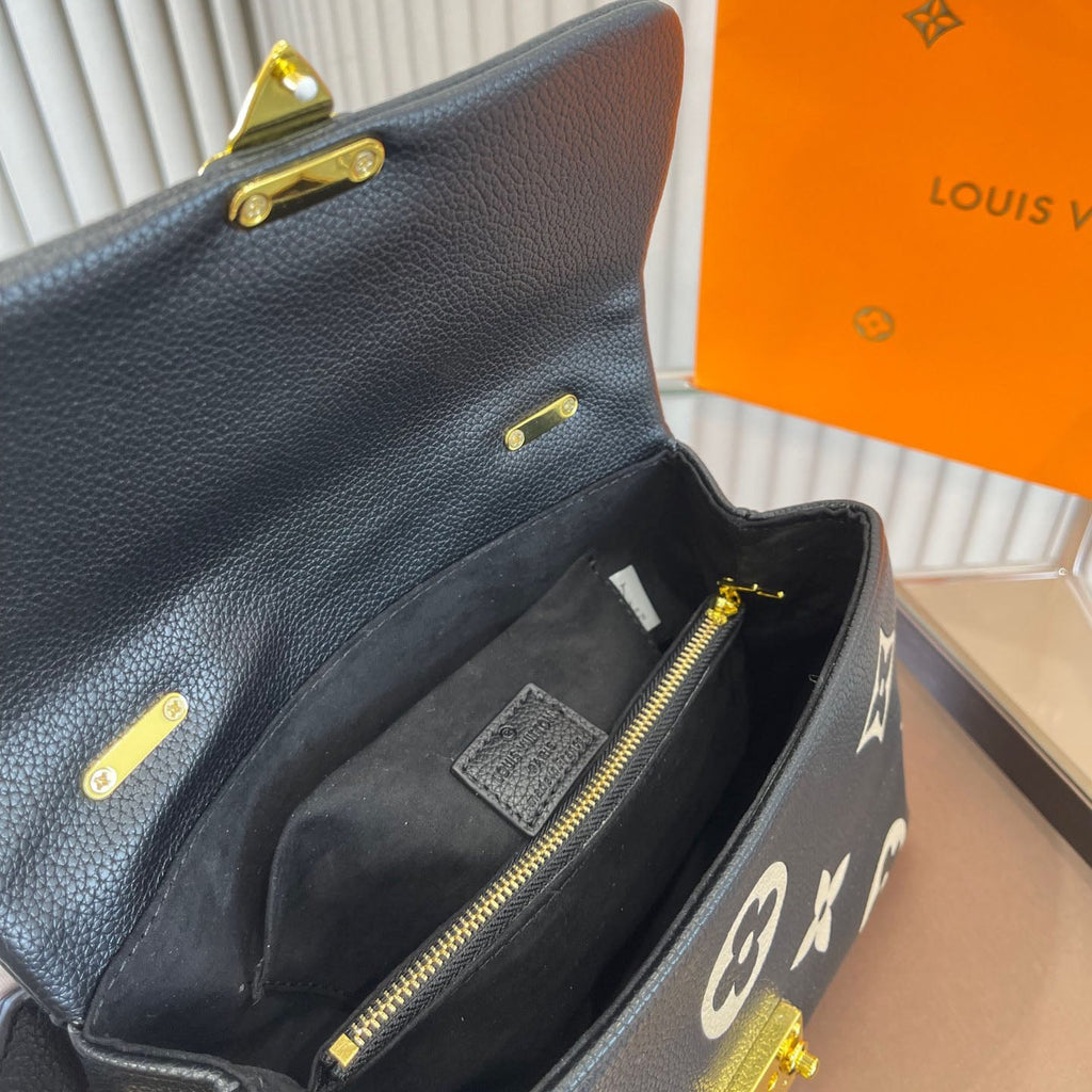 Black Understated Luxury Handbag WLFBG23021711