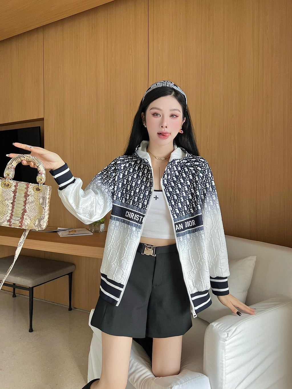 Jacquard letter smudged positioning print hooded jacket XC0823092718