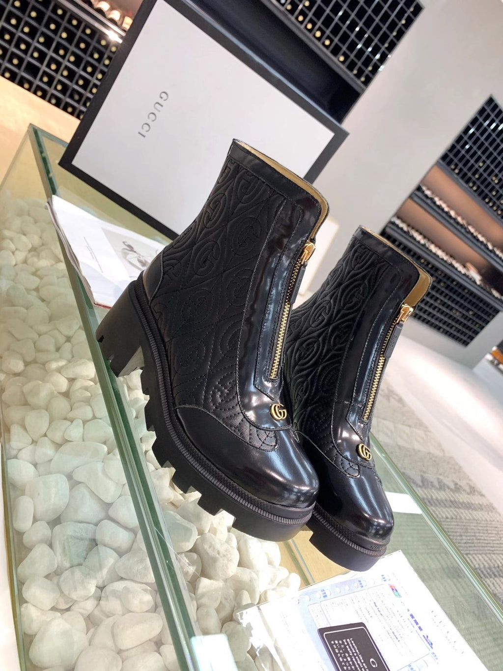 24ss fashionable embossed short boots 0724110502