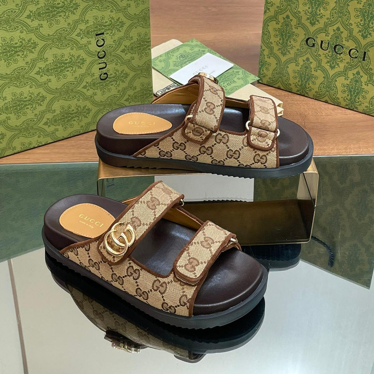 New Fashion Versatile Velcro Sandals 1024032030