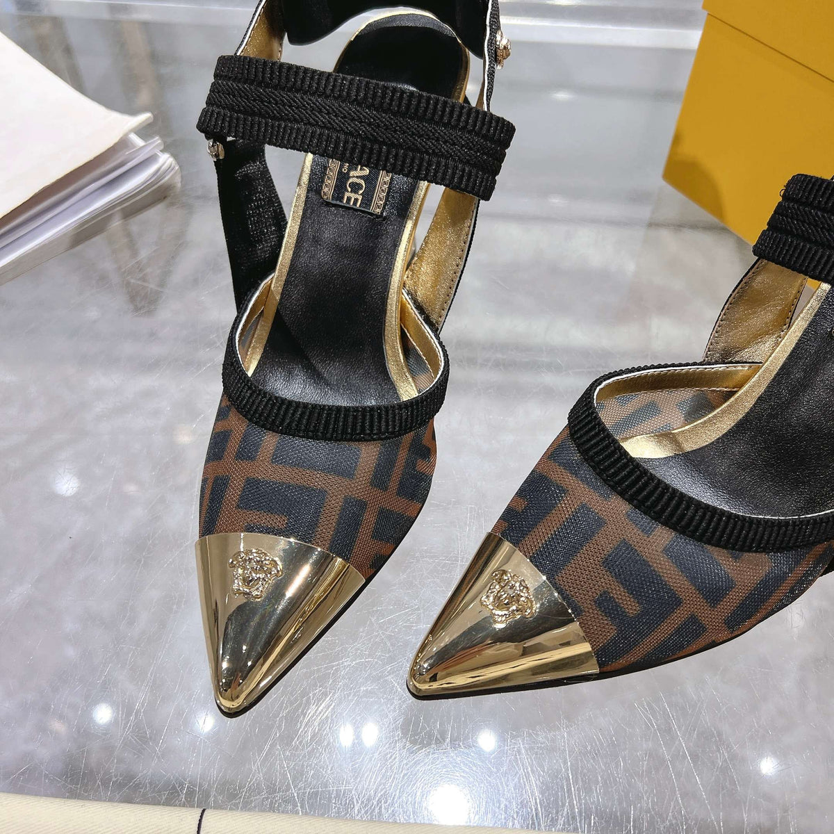 fashion printed pointed high heels 0725031801