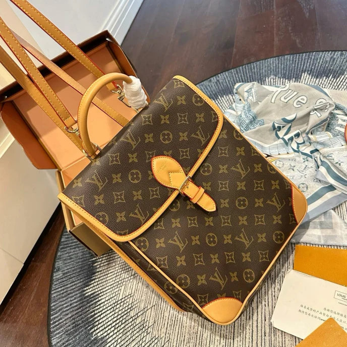 LV 26ss Women's Backpack CWT1326082103