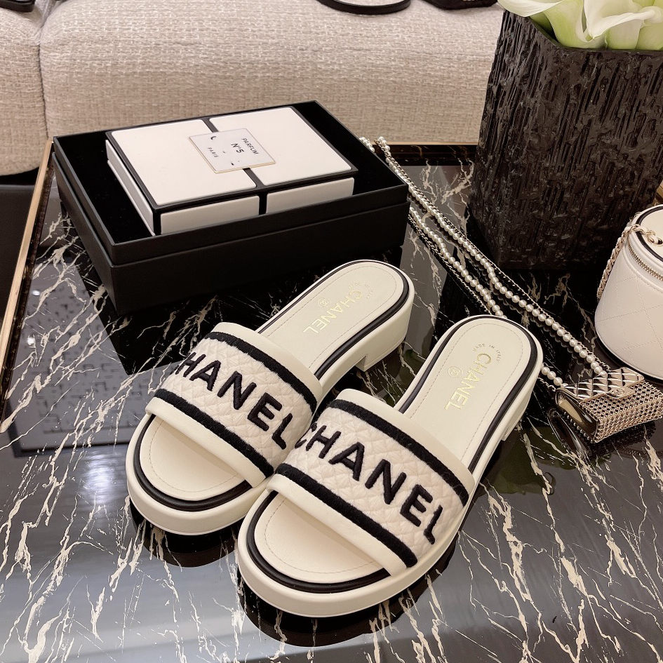 Ladies Alphabet Slippers XC0723051804