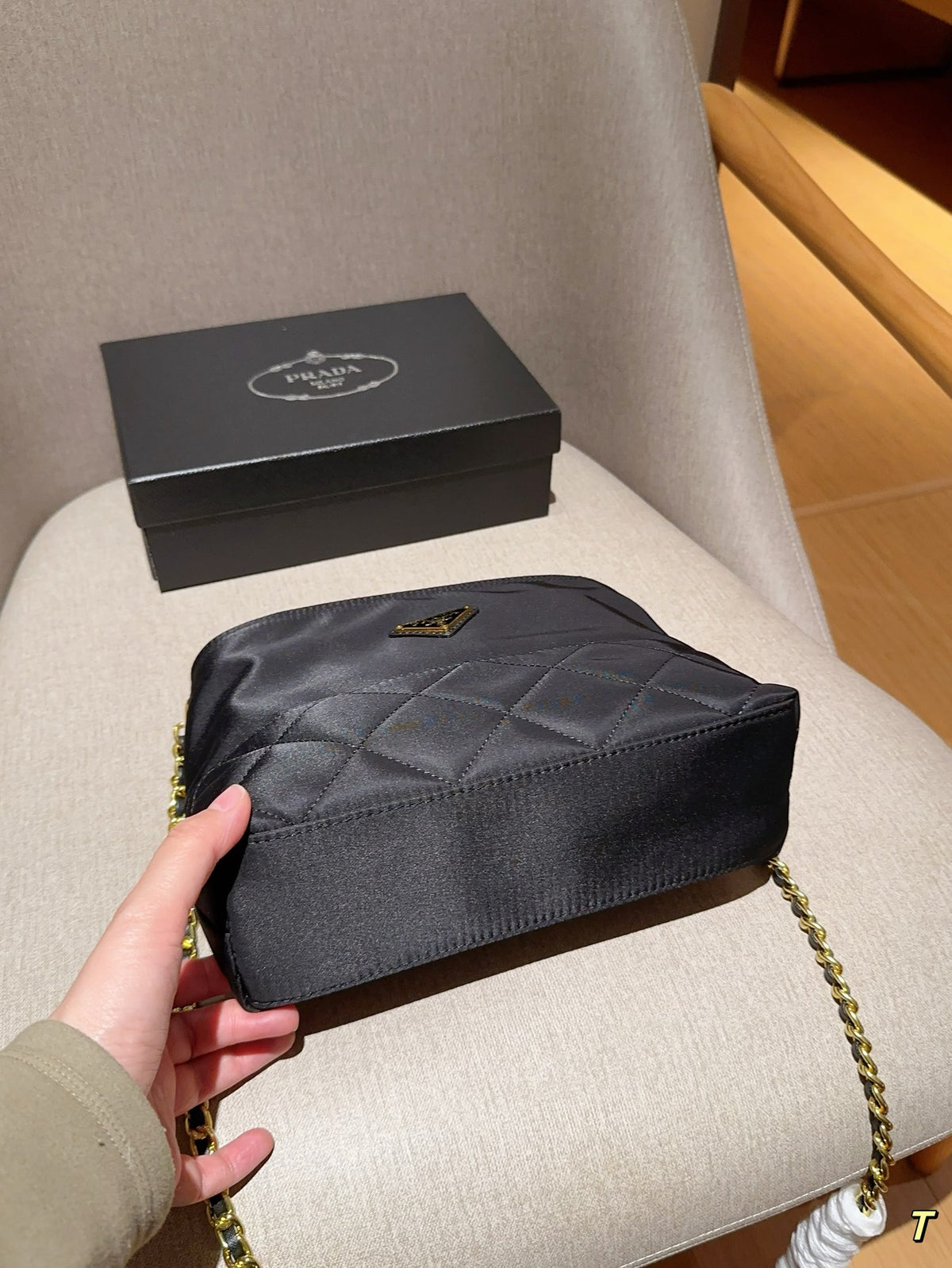 P underarm chain bag 0724120505