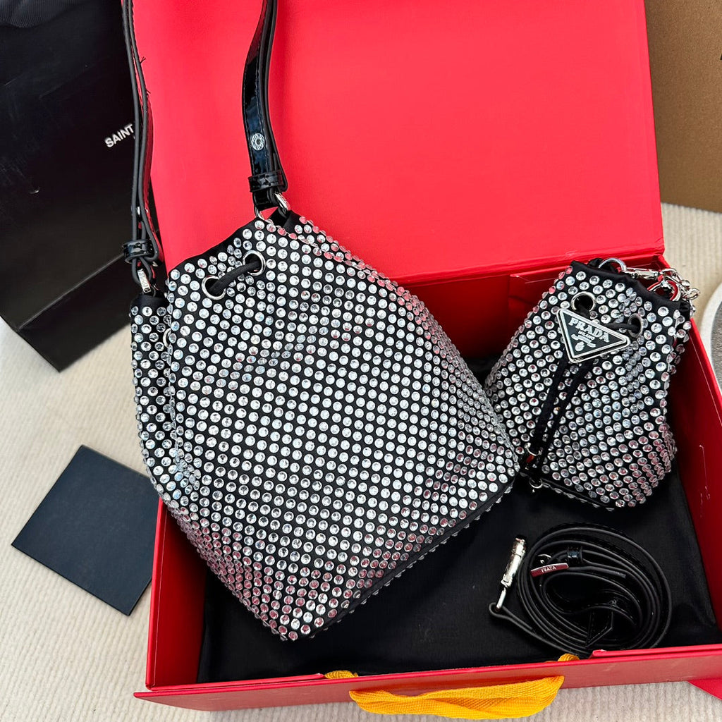 Full Diamond Ultra Mini Versatile Bucket Bag CWT10032404