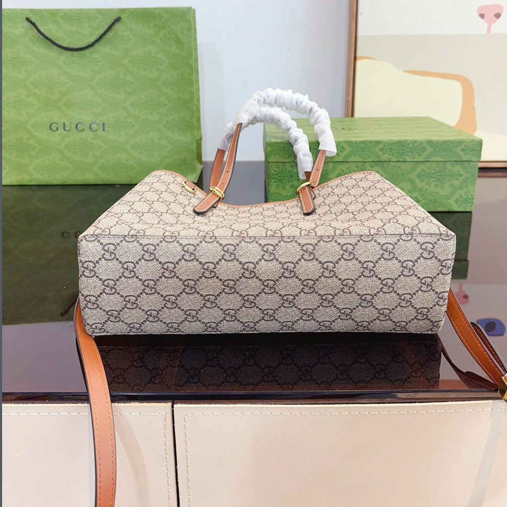 Classic Exquisite Double G Tote XC24092435