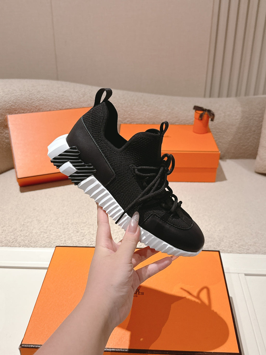 H Classic Couple Style Fly Knit Casual Sneakers 0726060802