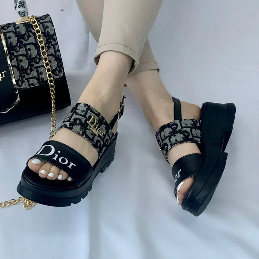New Fashion Classic Versatile Thick Sole Sandals 1024062019