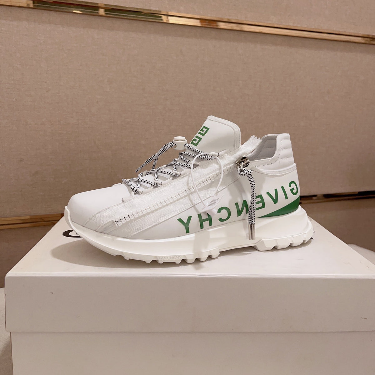GB Comfortable sneakers 1824070201