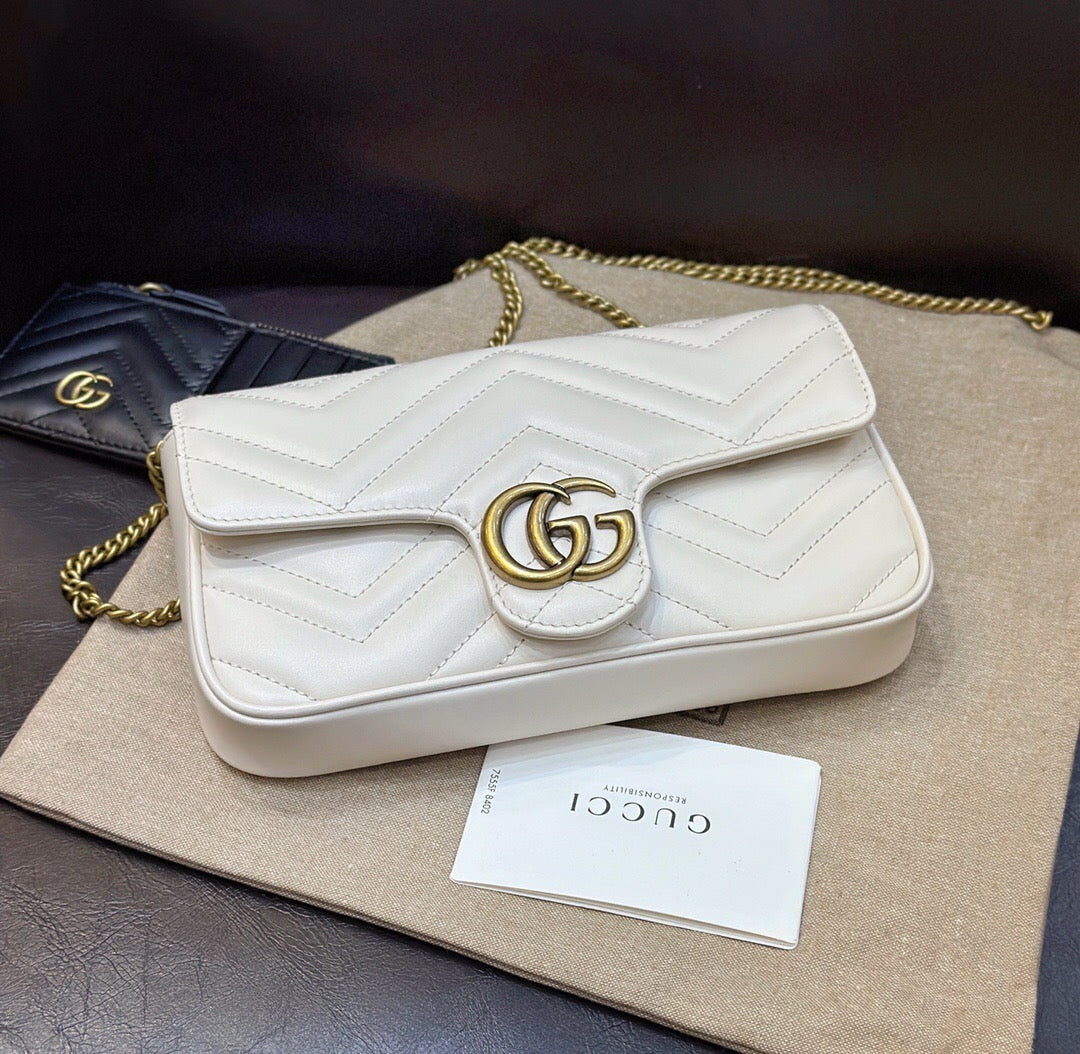G marmont chain shoulder bag 0724033102