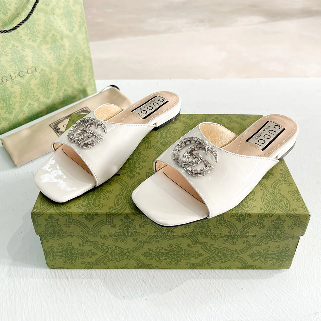 Trendy and versatile casual sandals 0724030506
