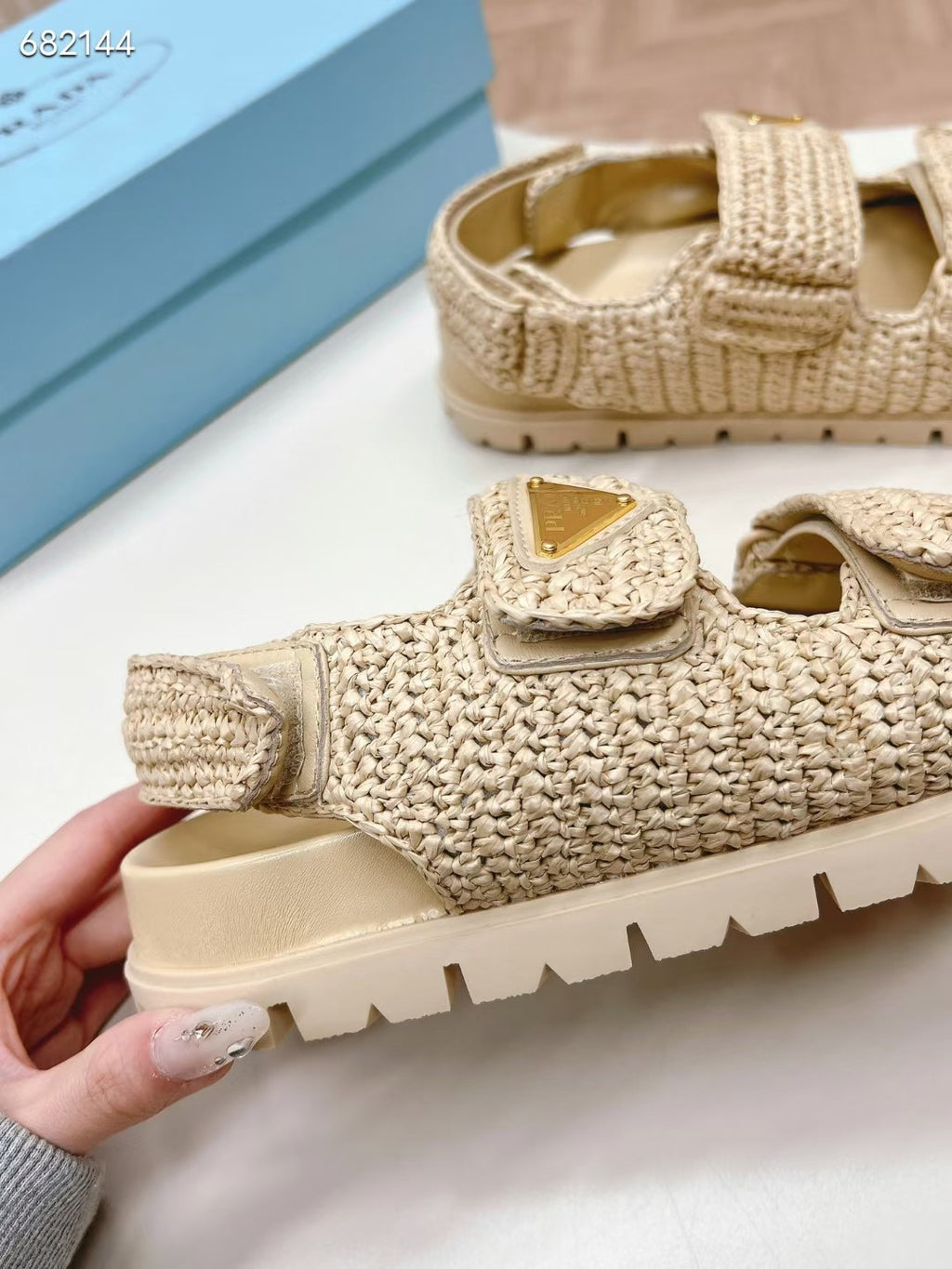 P Woven Strap Sandals 0724071819