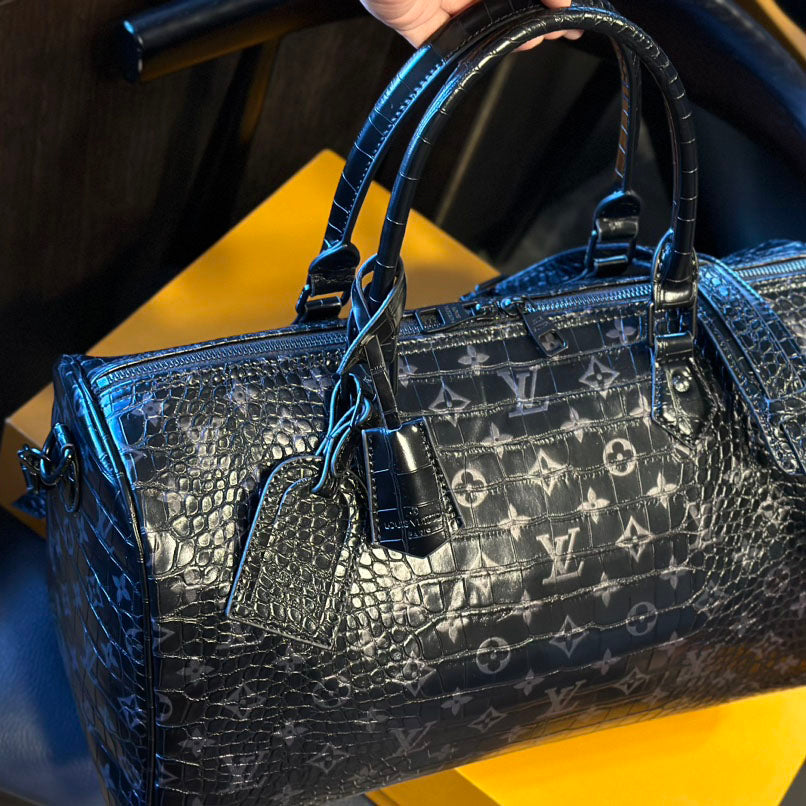 L Limited Edition Crocodile Pattern Travel Bag XC24092305