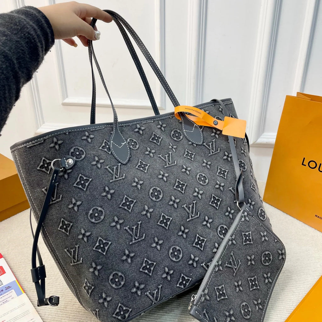 Women's Large Embossed Tote Bag 1426011301