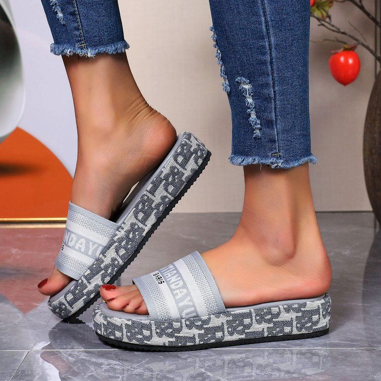 New letter outerwear thick sole sandal PD042510