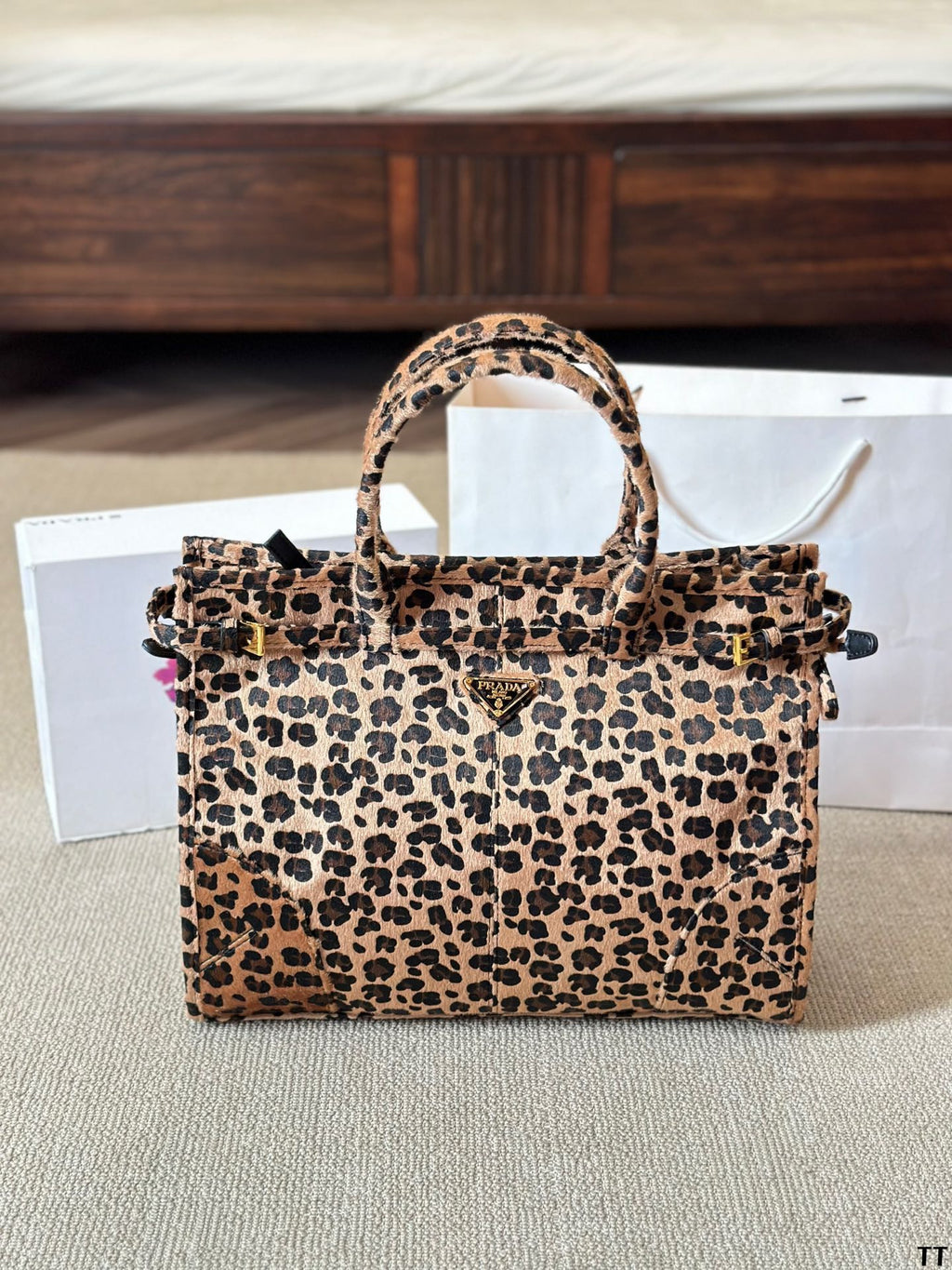 P New leopard print horse hair handbag 0724110404