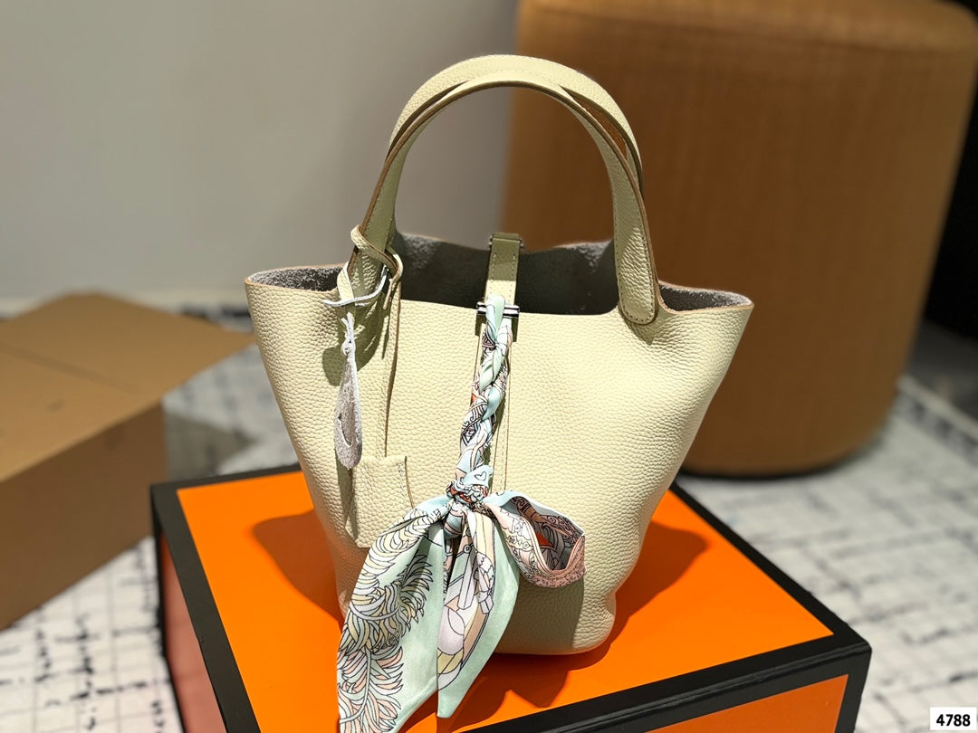 H Picotin18 Multicolor Bucket Bag 0724101014
