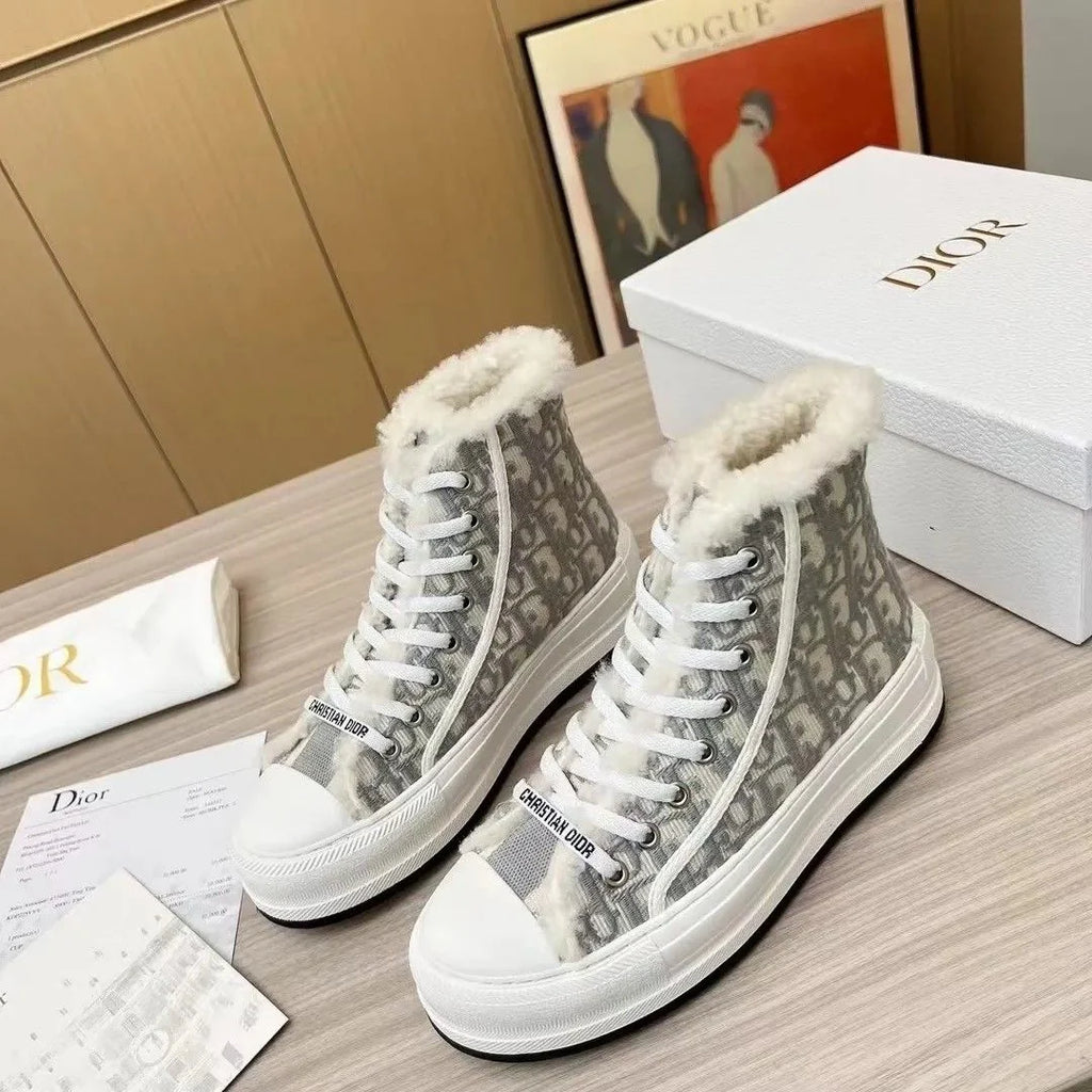 New casual embroidered letter wool shoes 1024103024