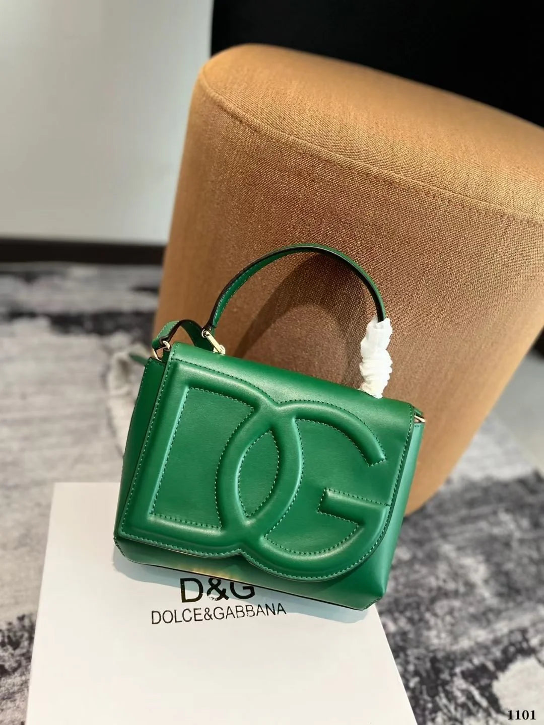 New Fashion Portable Crossbody Bag Simple Style Small Square Bag 1024071523