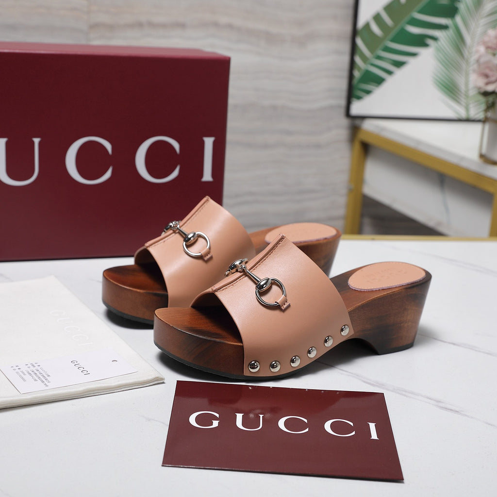 Stylish Women's Horsebit Buckle Solid Wood Platform Slippers 0726051902