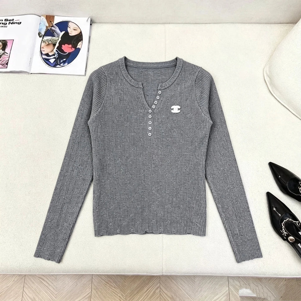 New Fashion Women's CC V-Neck Knit Top DM1326091825