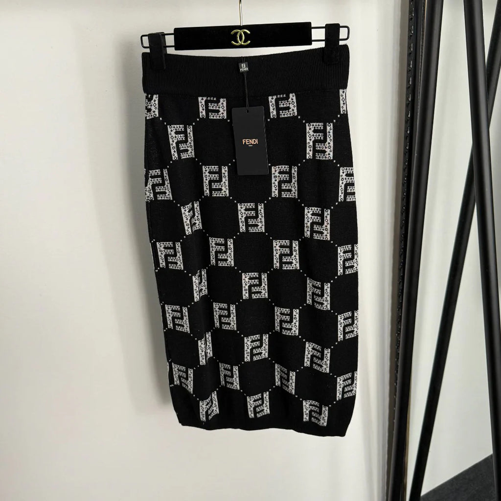 New Color-Blocked F-Letter Knit Skirt 1025092316