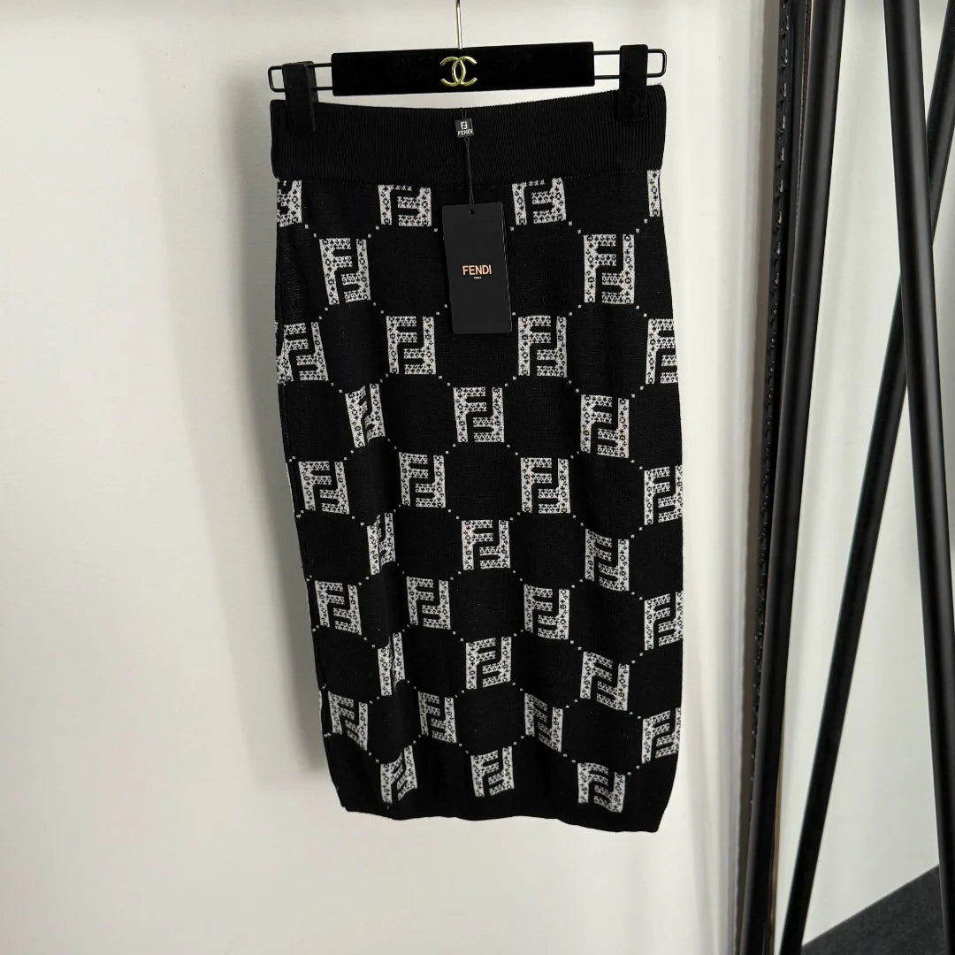 New Color-Blocked F-Letter Knit Skirt 1025092316