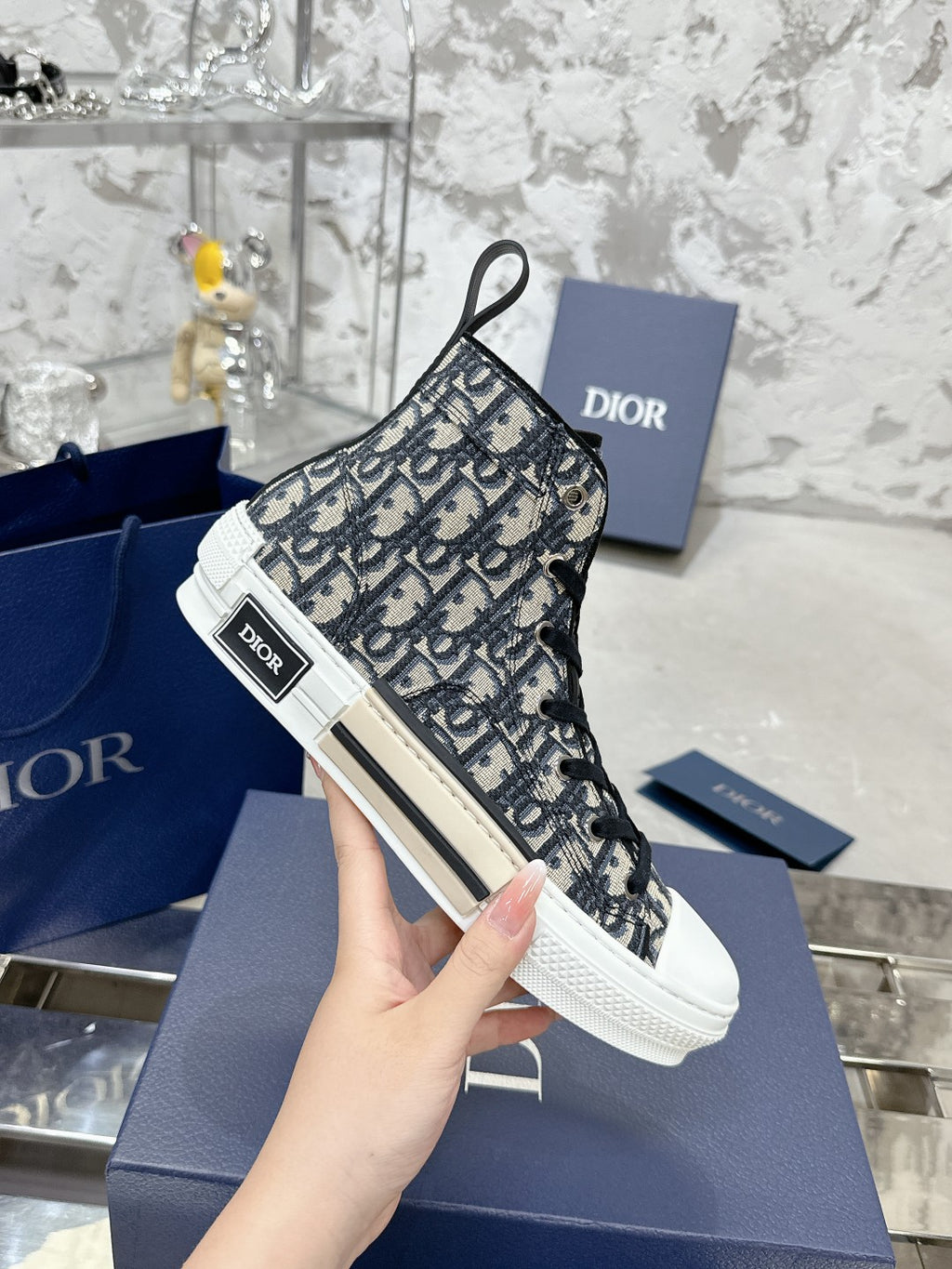 CD B23 High-Top Sneaker 1824120909