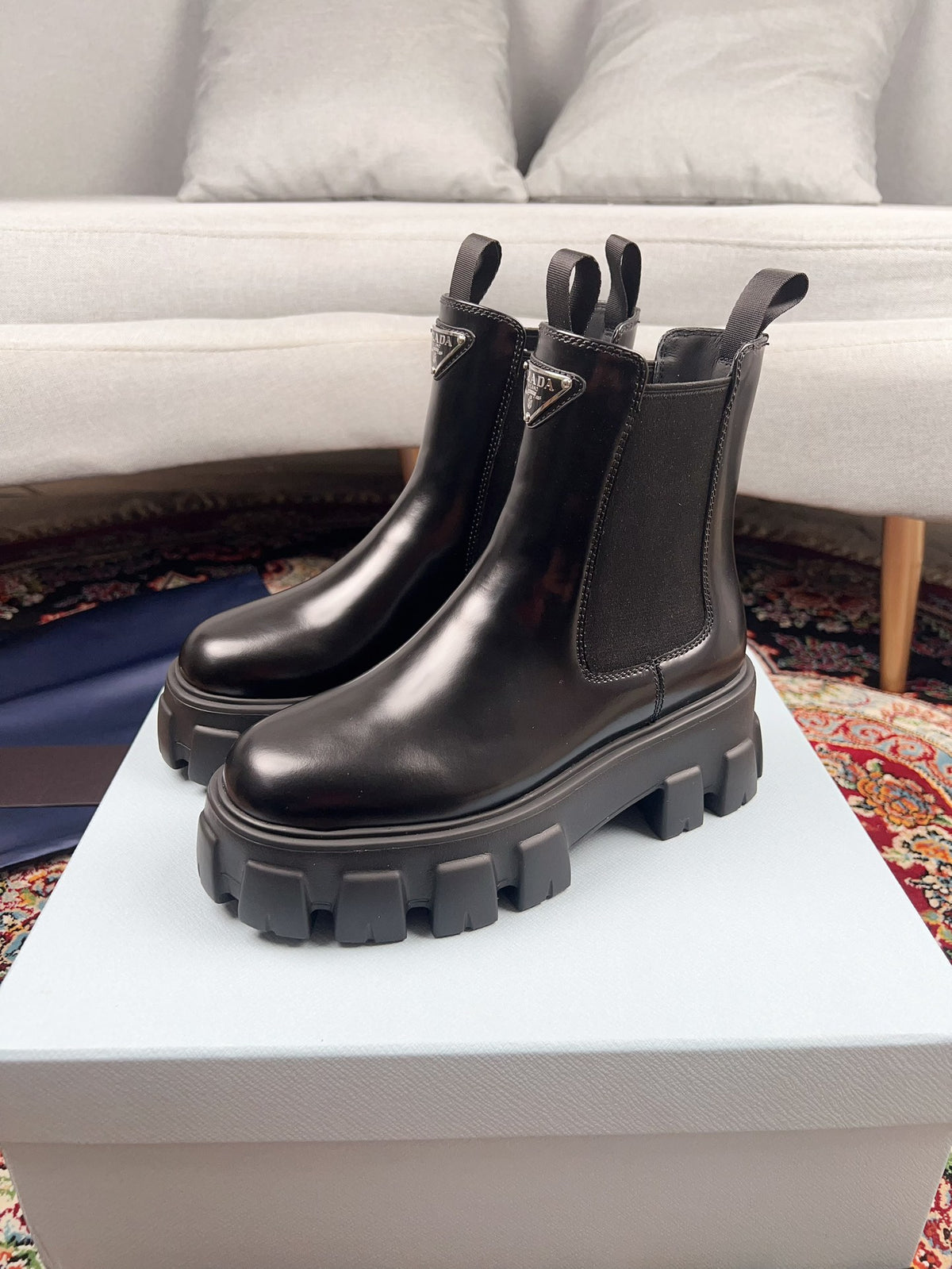 P Fashion Thick-soled Leather Boots 0724062404