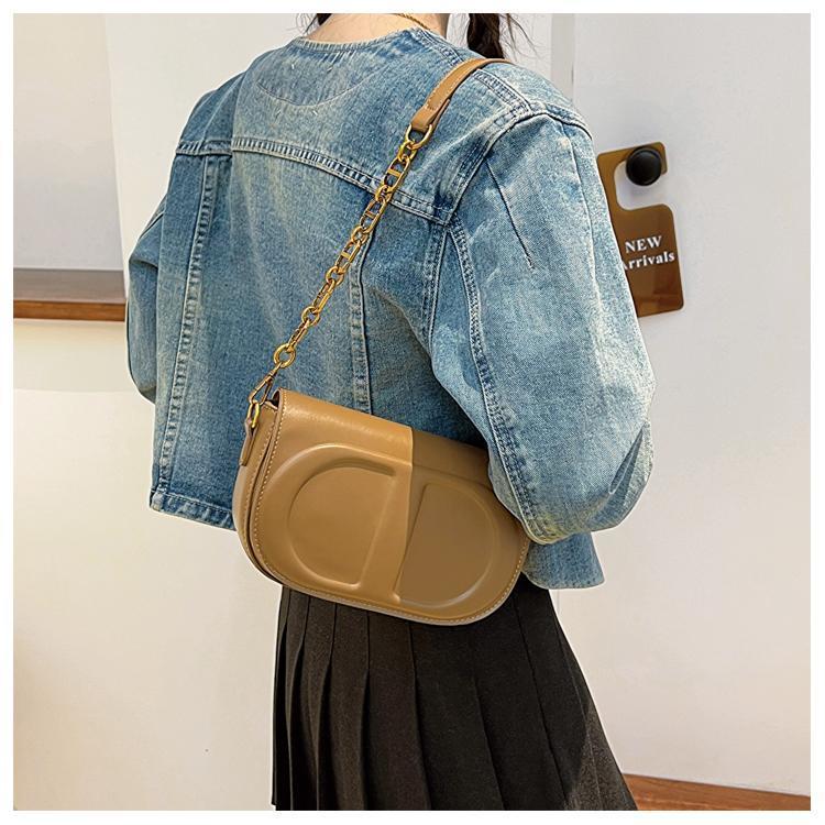 New Fashion Shoulder Crossbody Saddle Bag 1024070320