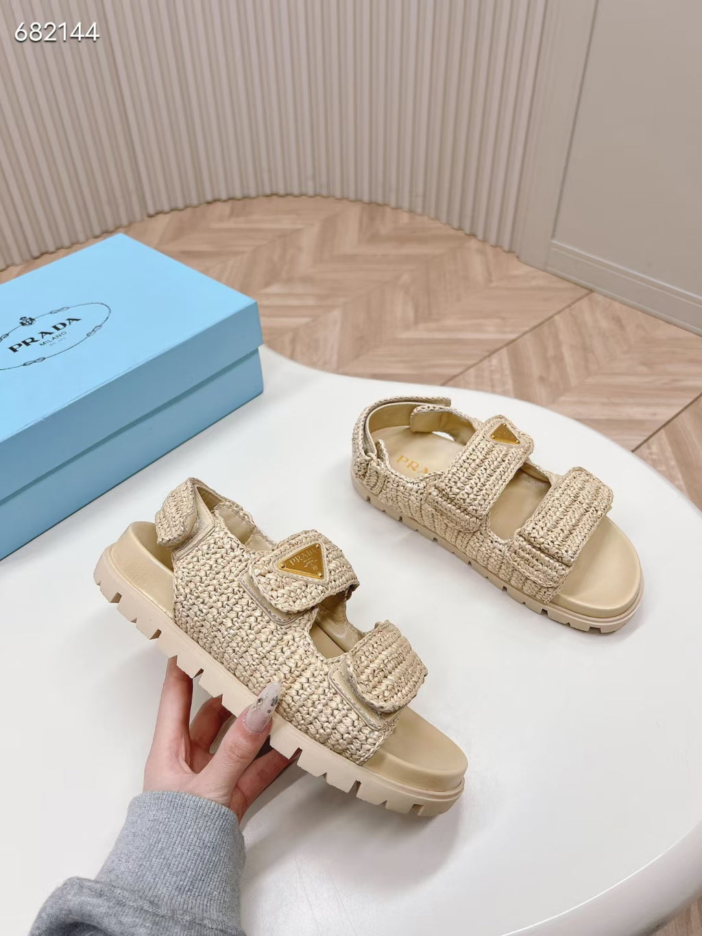 P Woven Strap Sandals 0724071819