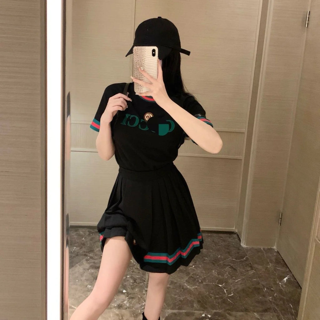New Classic Embroidered Short-sleeved T-shirt Pleated Skirt Two-piece Set 1024031310
