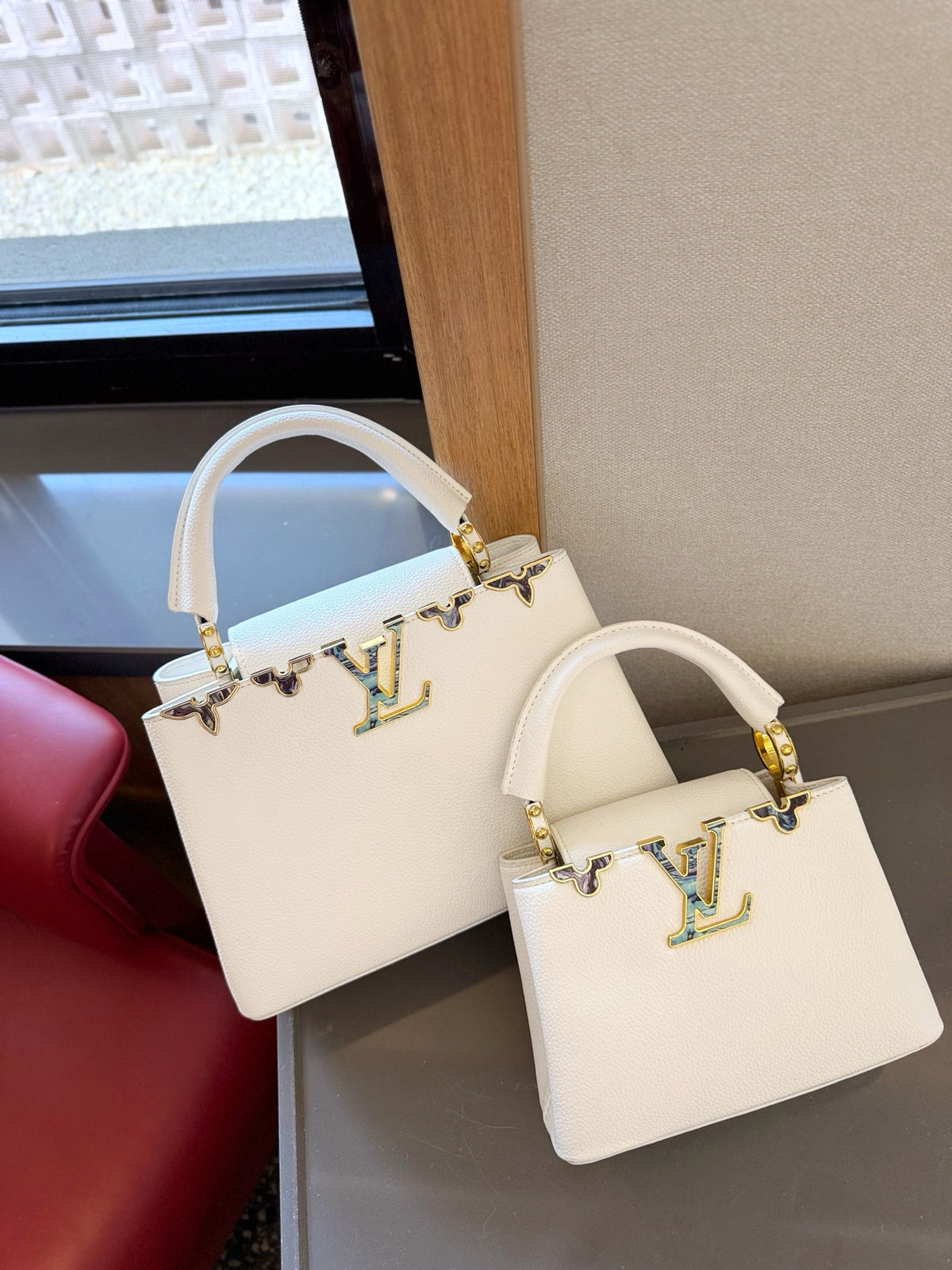 L Fashion Capucines Handbag 0725022602