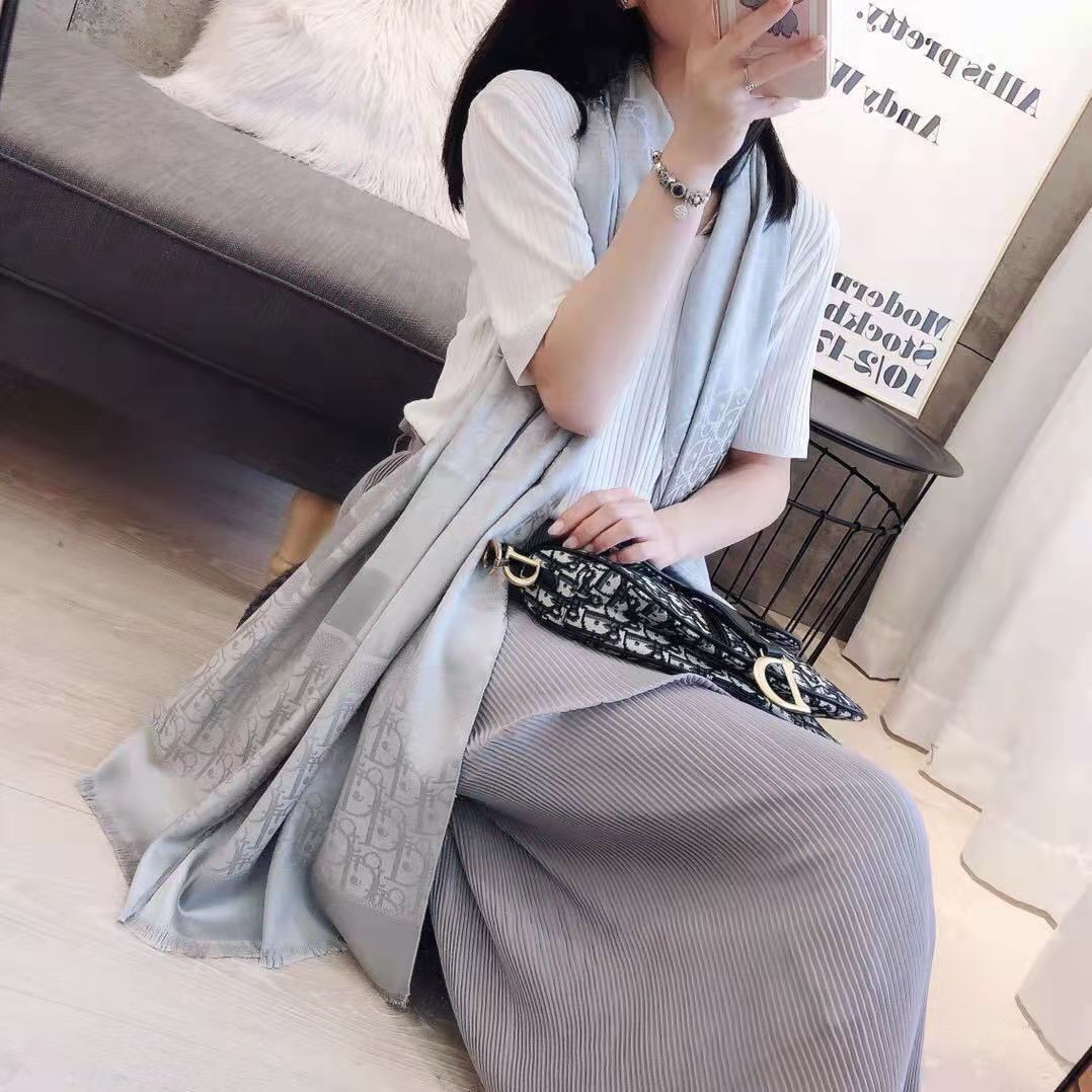Trendy and versatile long double-sided shawl PD0823111705