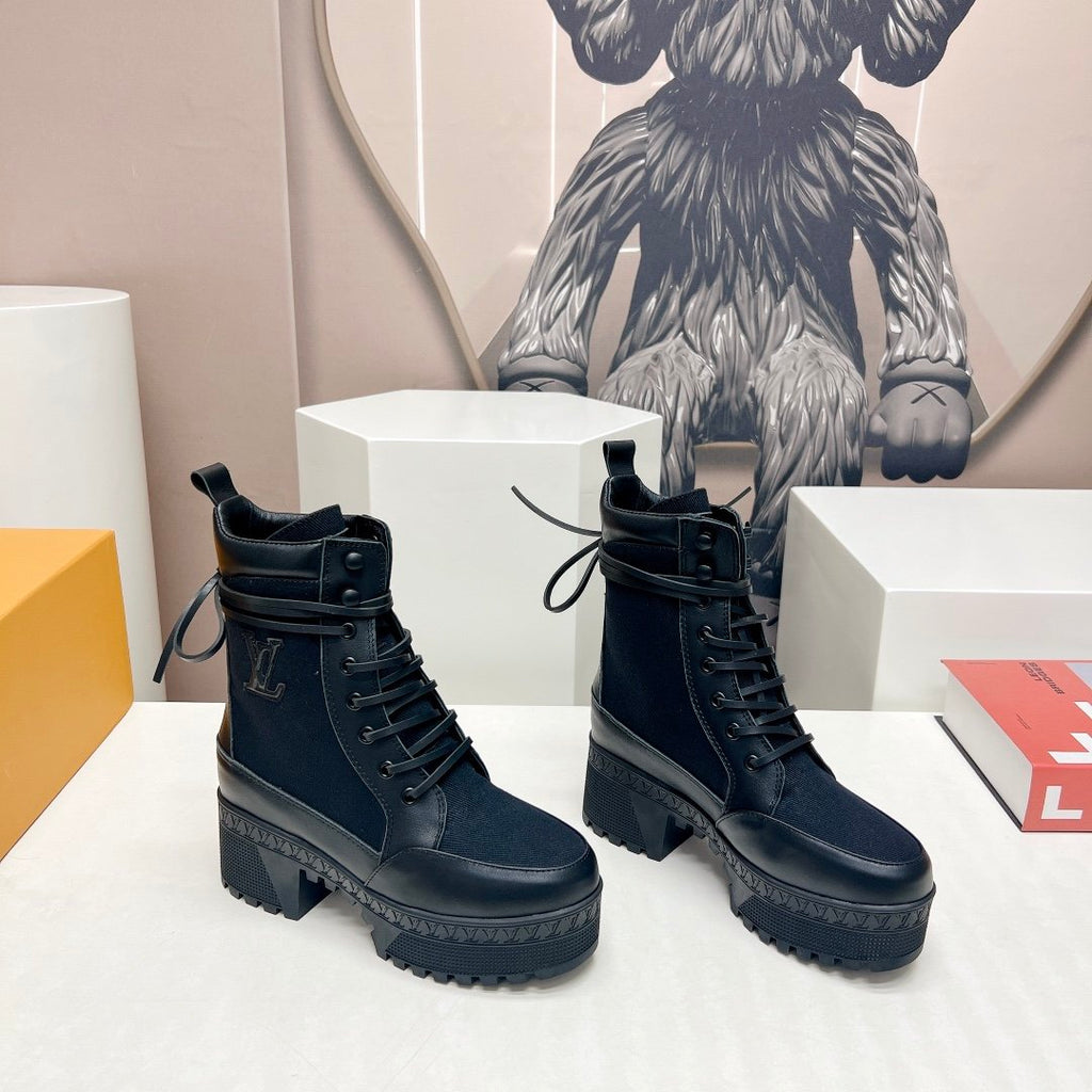 Fashion New Mid Length Thick Soled Martin Boots 1023120512