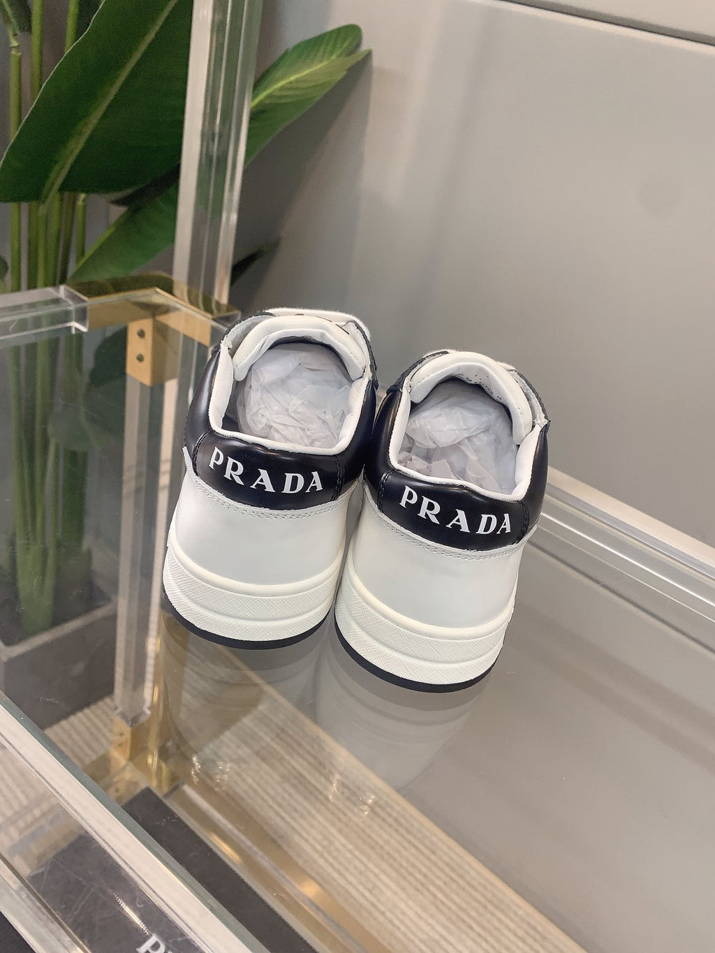 P classic white shoes 0724111201 0724111202