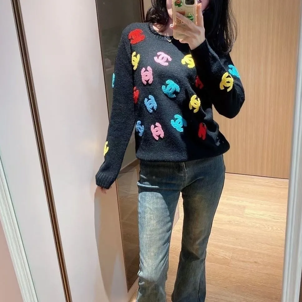 Round neck long sleeve knitted sweater top 9000914001