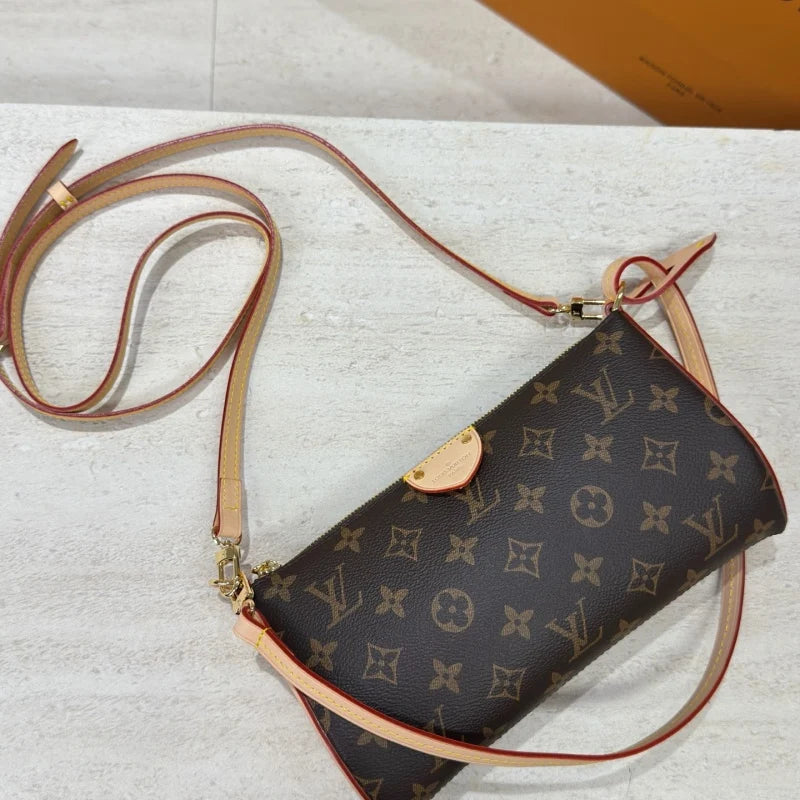 L 26ss Women's Shoulder Bag CWT1326090113