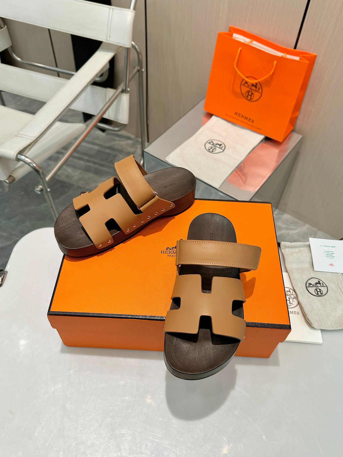 H Fashion Clogs Sole Rivet Ladies Slippers 0725031302