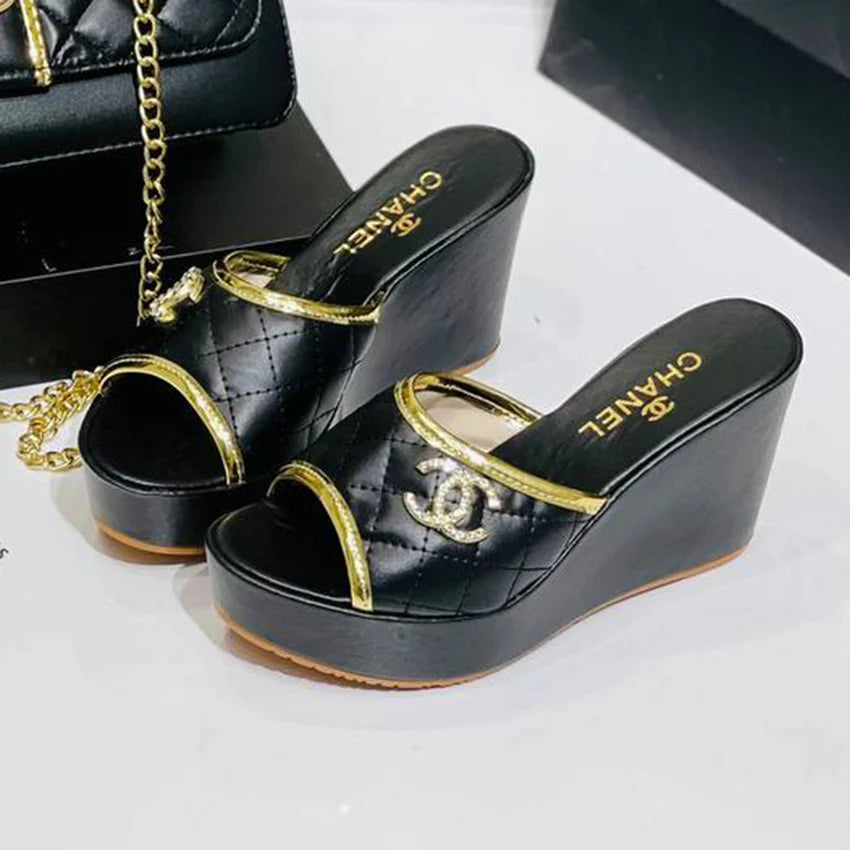 New fashionable thick soled sandals and slippers 10240625404