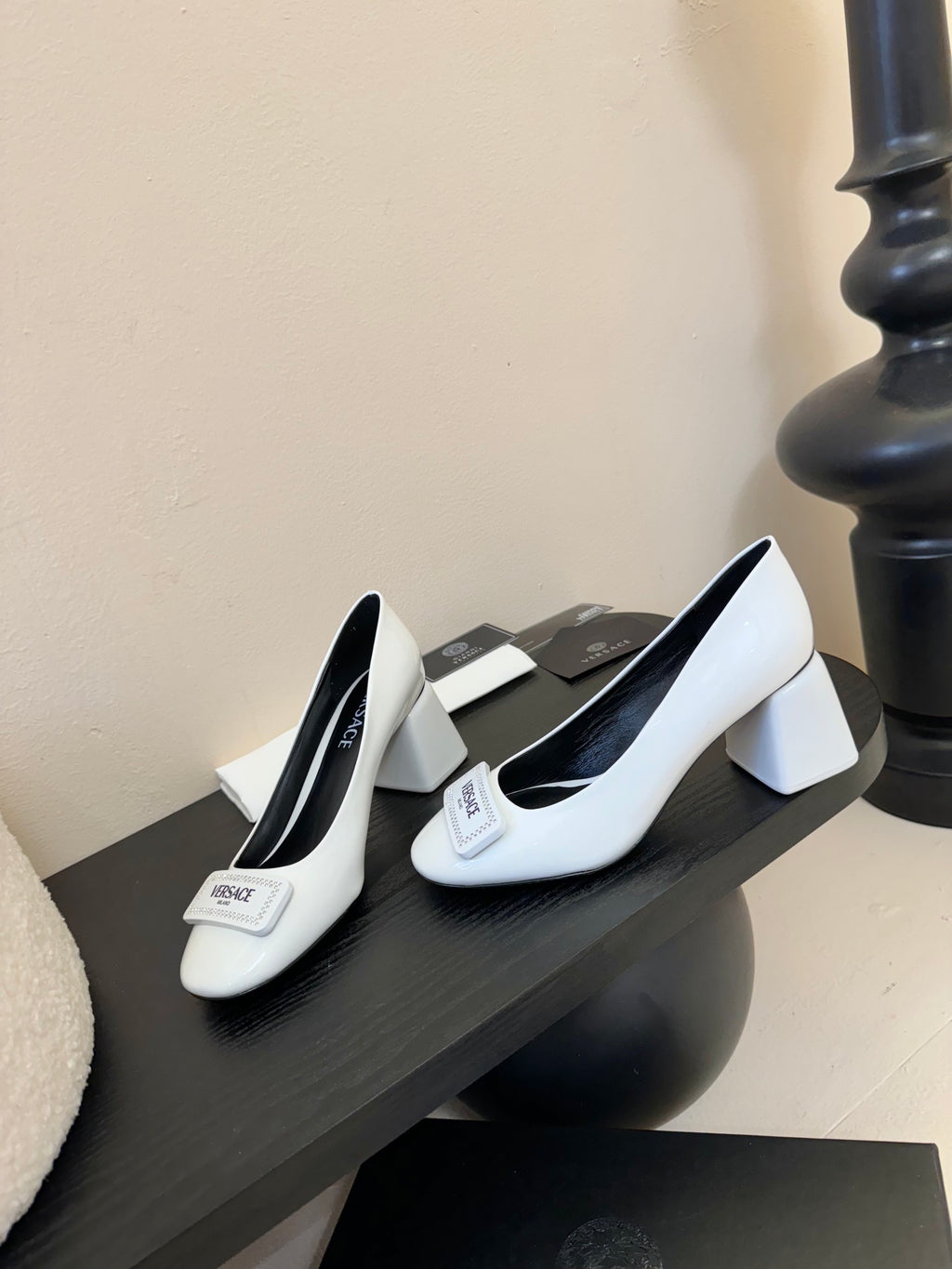 Fashionable women's high heels 0725092202