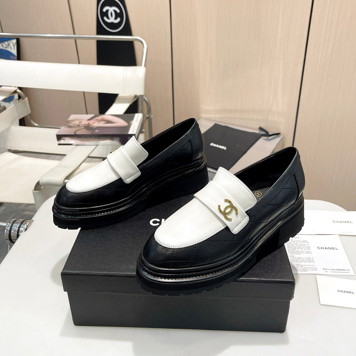 New Fashion C Logo High Quality leather Women's Loafers-WX05202372007