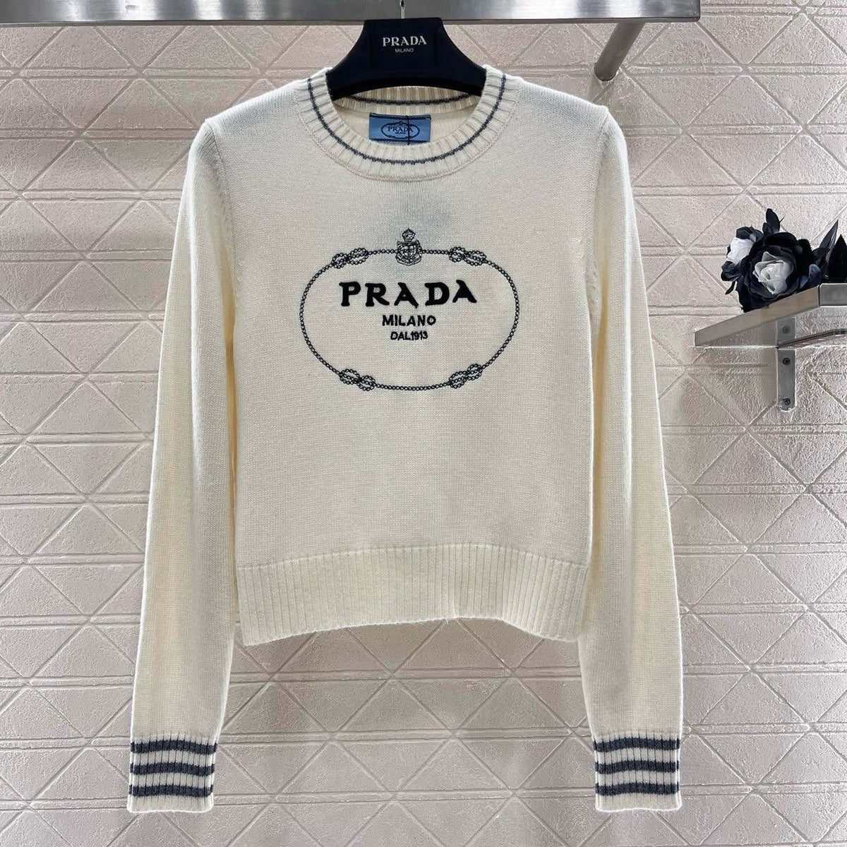 PR Crew neck contrast embroidered knitted top 1824091101
