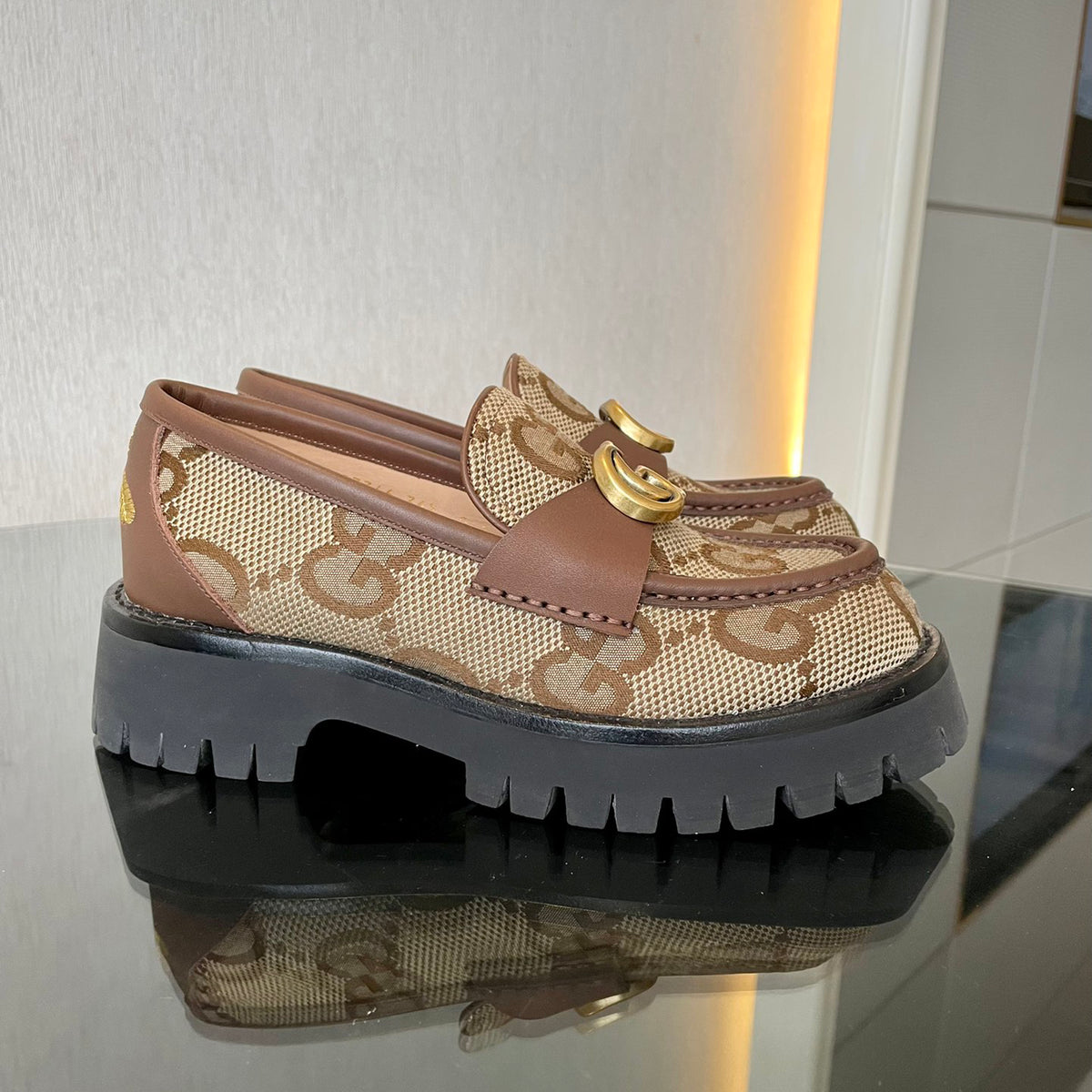 thick-soled loafers 03011