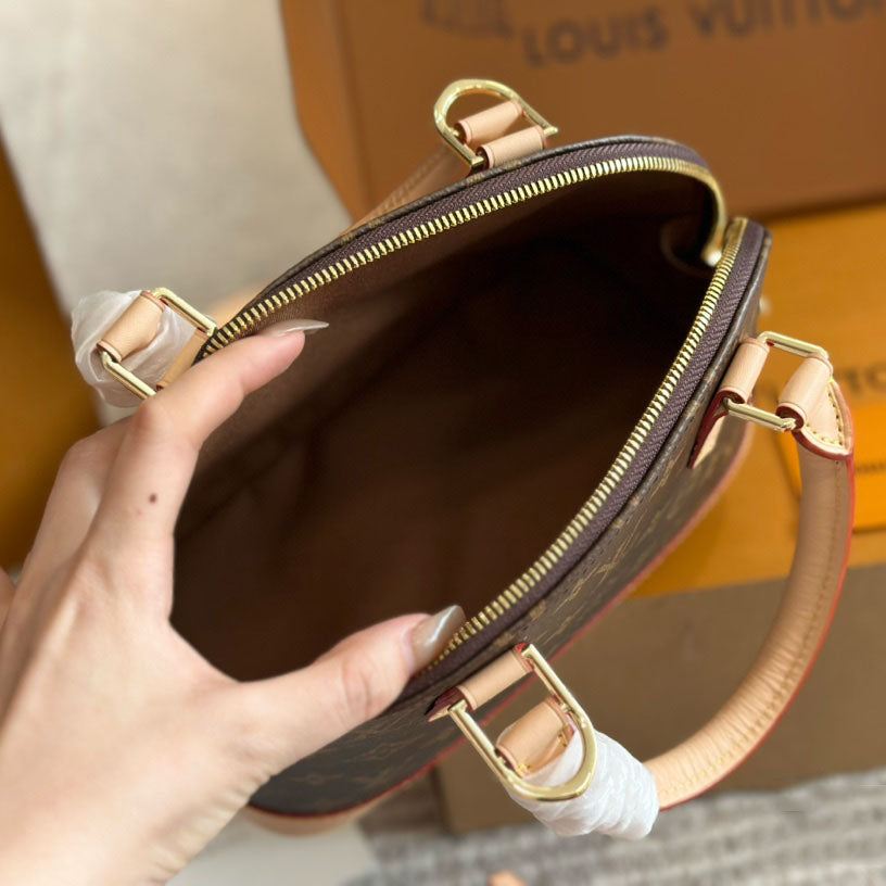 L Alma Shell Bag 1824071601